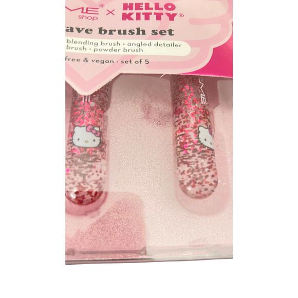 Crème Shop x Hello Kitty Luv Wave Brush Set - Picture 4 of 6